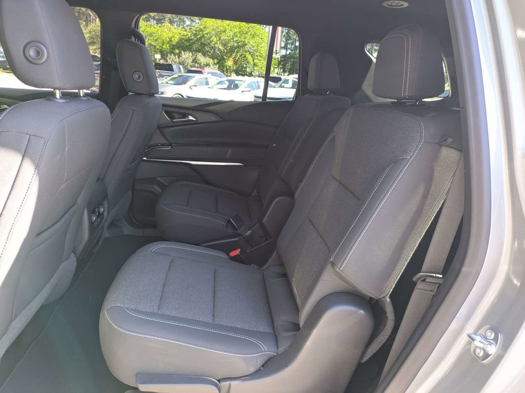 Used 2024 Chevrolet Traverse LT AWD/4WD image 15