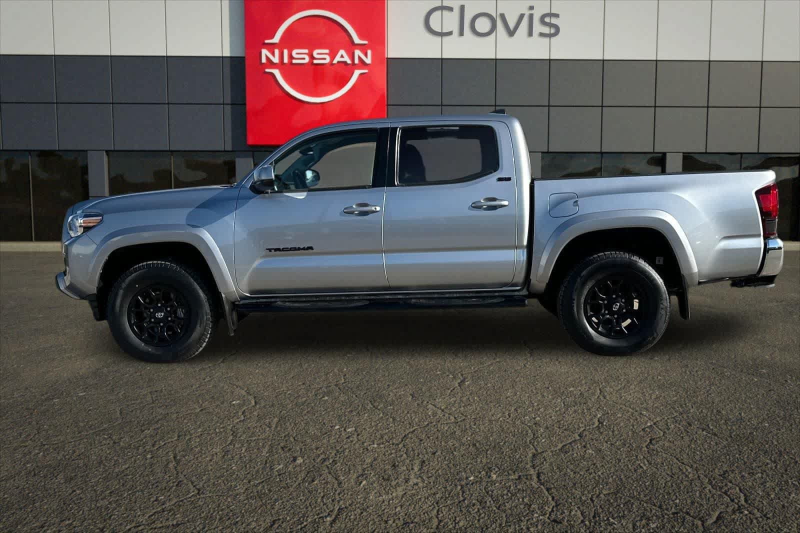 Used 2021 Toyota Tacoma SR5 RWD image 6