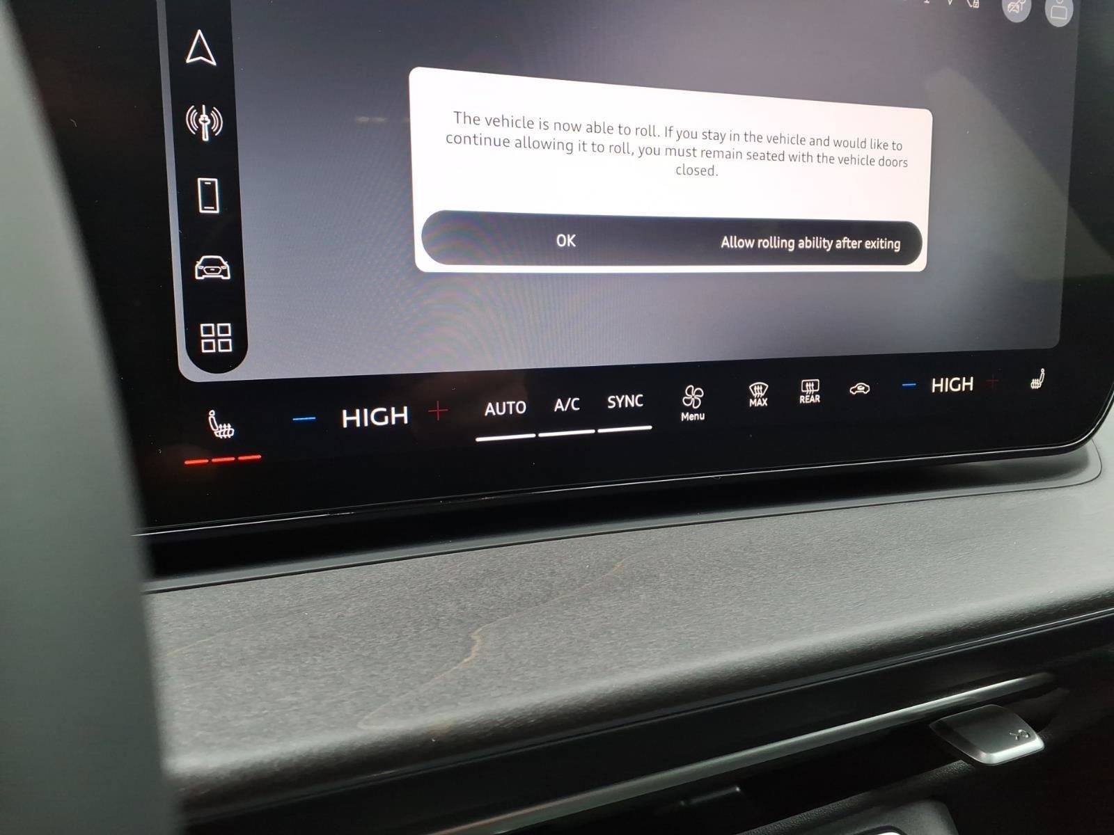 New 2026 Audi Q3 quattro 2.0T AWD/4WD image 24