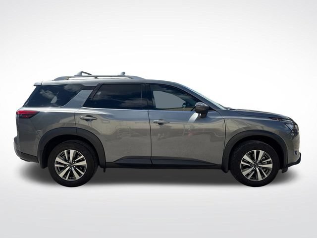 Used 2023 Nissan Pathfinder SL w/ Lighting Package (N92) FWD image 7