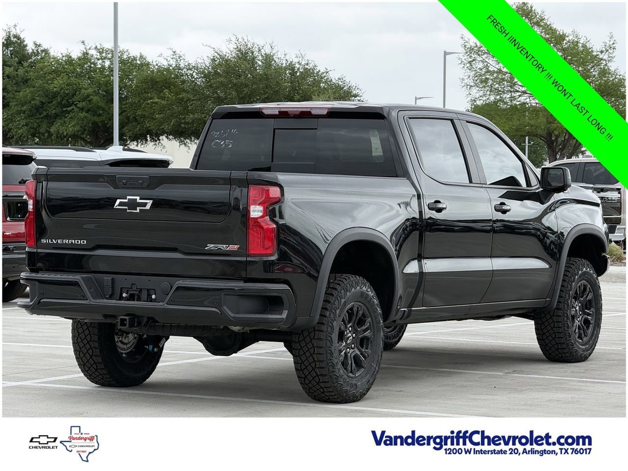 New 2026 Chevrolet Silverado 1500 ZR2 AWD/4WD image 4