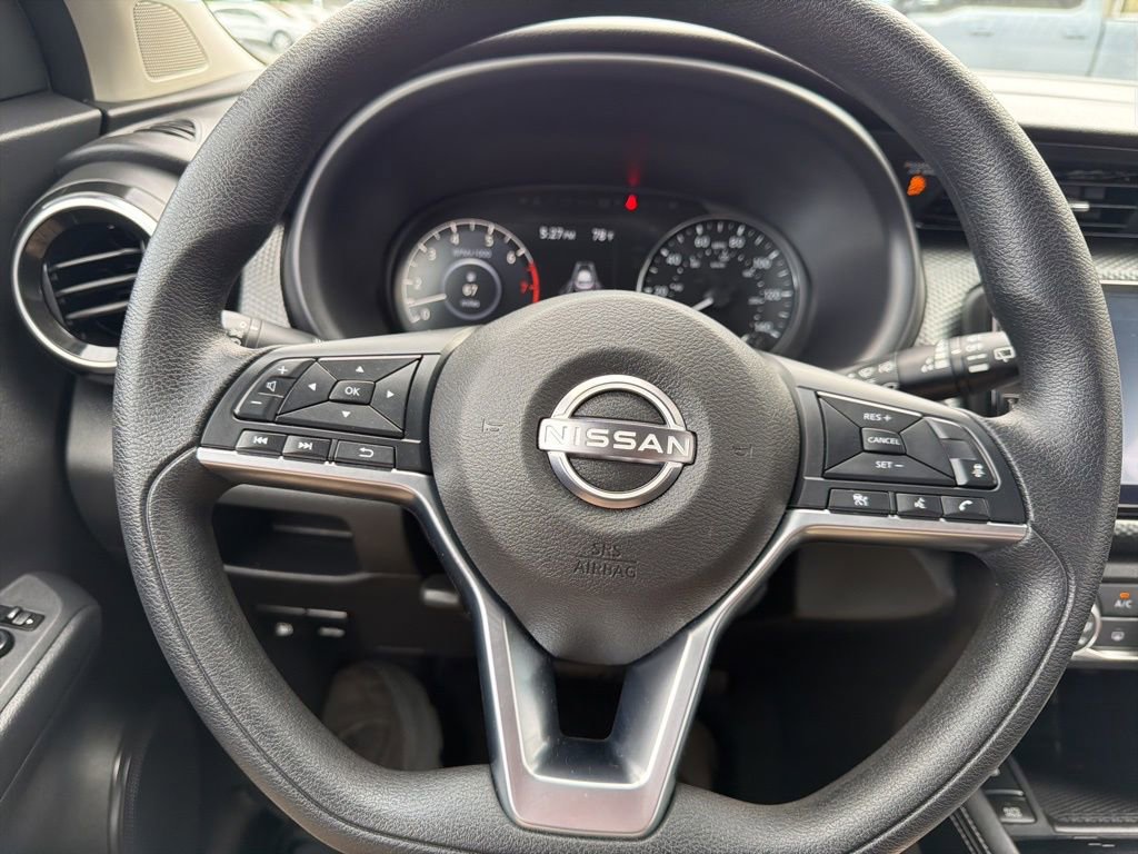 Used 2024 Nissan Kicks SV FWD image 19