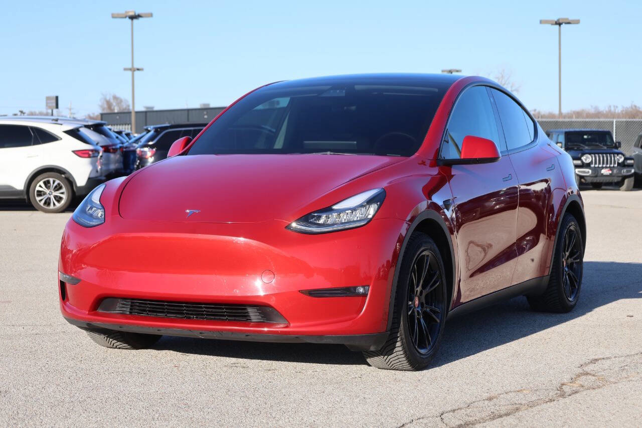 Used 2022 Tesla Model Y Long Range image 6
