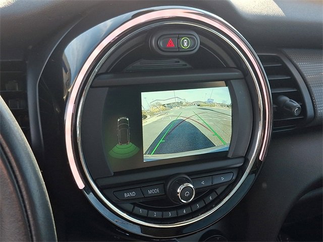 Used 2020 MINI Cooper 2-Door Hardtop image 18