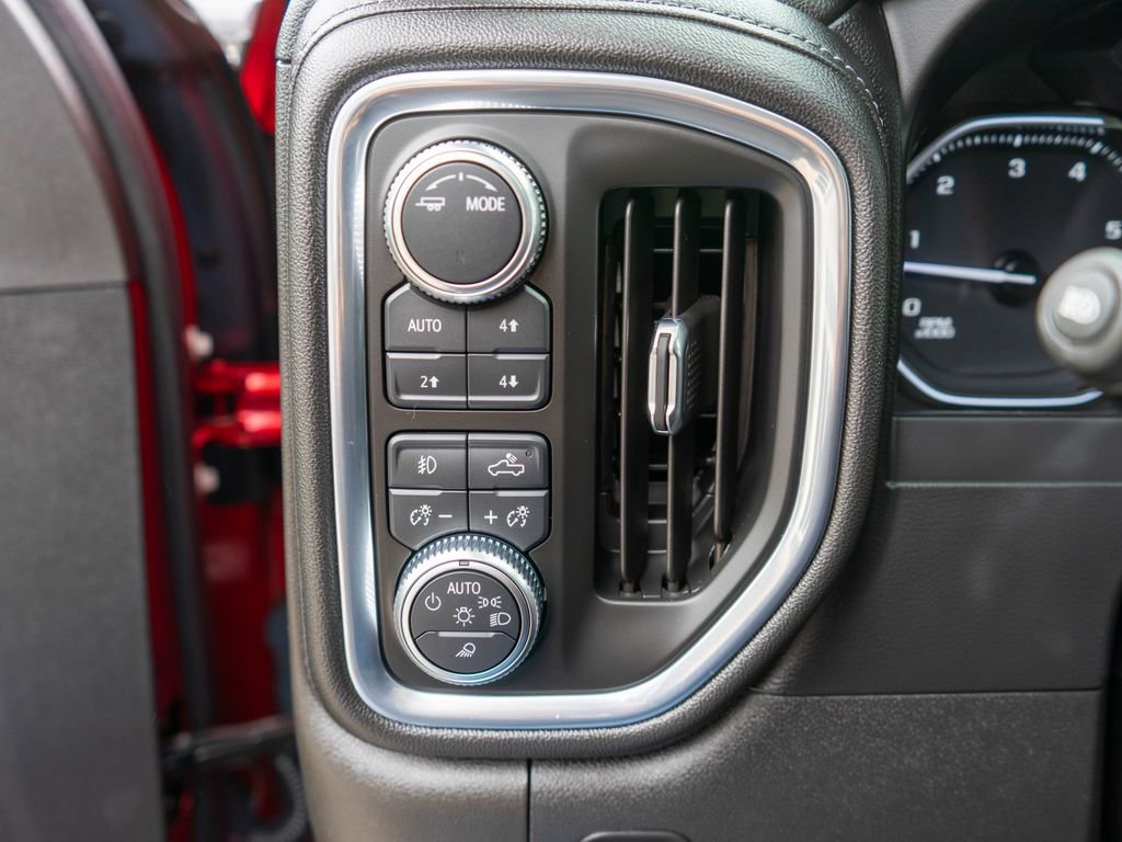 Used 2021 GMC Sierra 3500 SLT w/ SLT Premium Package image 20