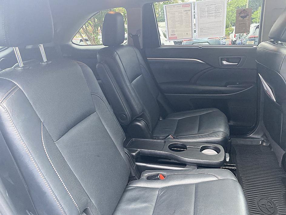 Certified 2019 Toyota Highlander Limited Platinum AWD/4WD image 22