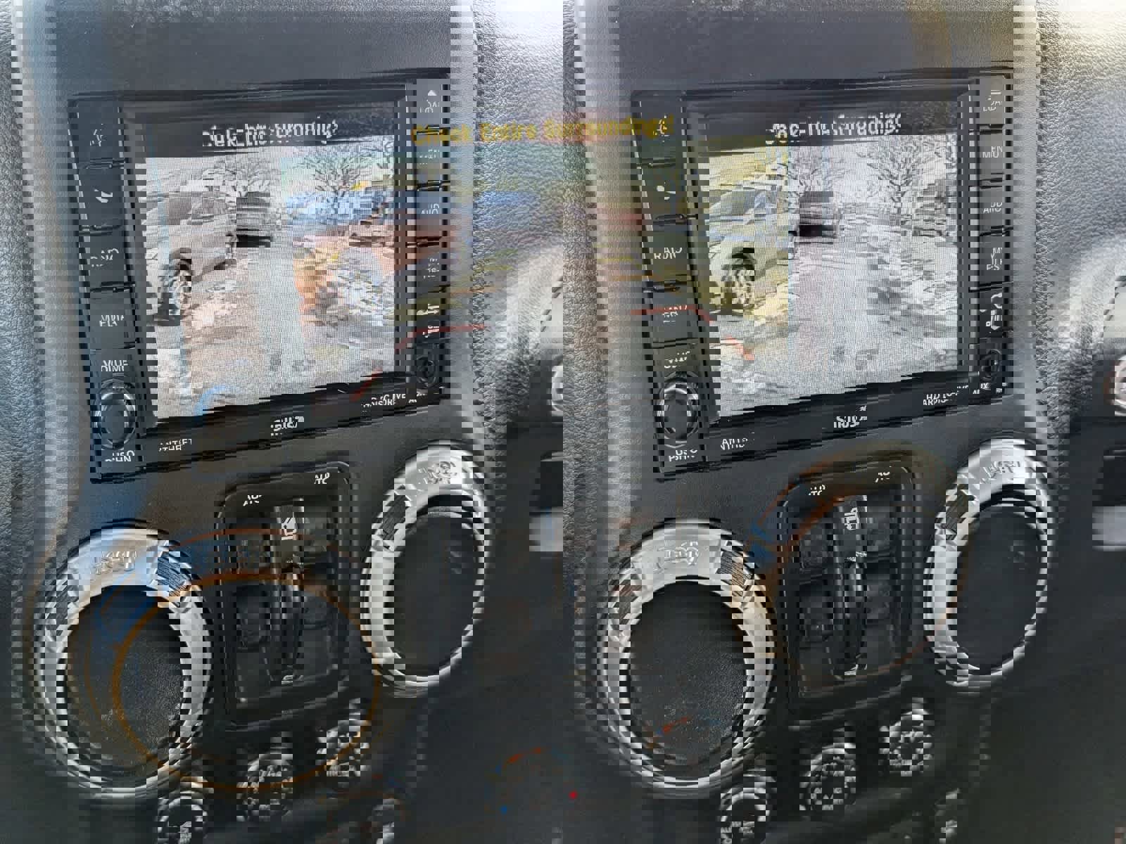 Used 2016 Jeep Wrangler Unlimited Sahara w/ Dual Top Group image 19