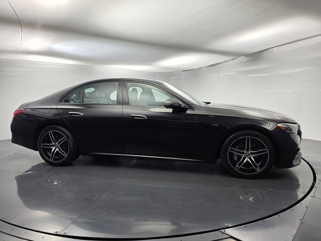 Used 2024 Mercedes-Benz E 450 4MATIC Sedan image 3