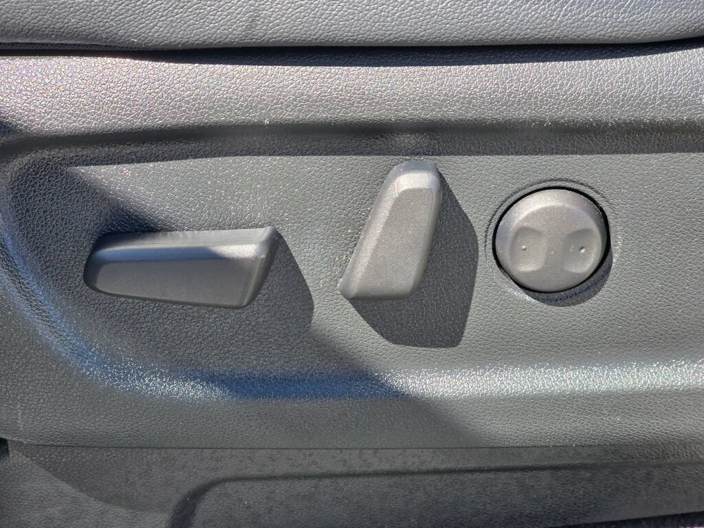 Used 2020 Kia Sedona EX FWD image 22