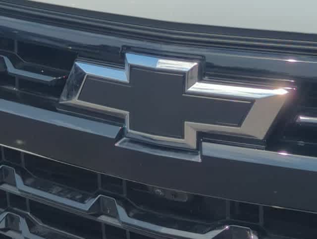 Used 2024 Chevrolet Silverado 1500 LT Trail Boss AWD/4WD image 11