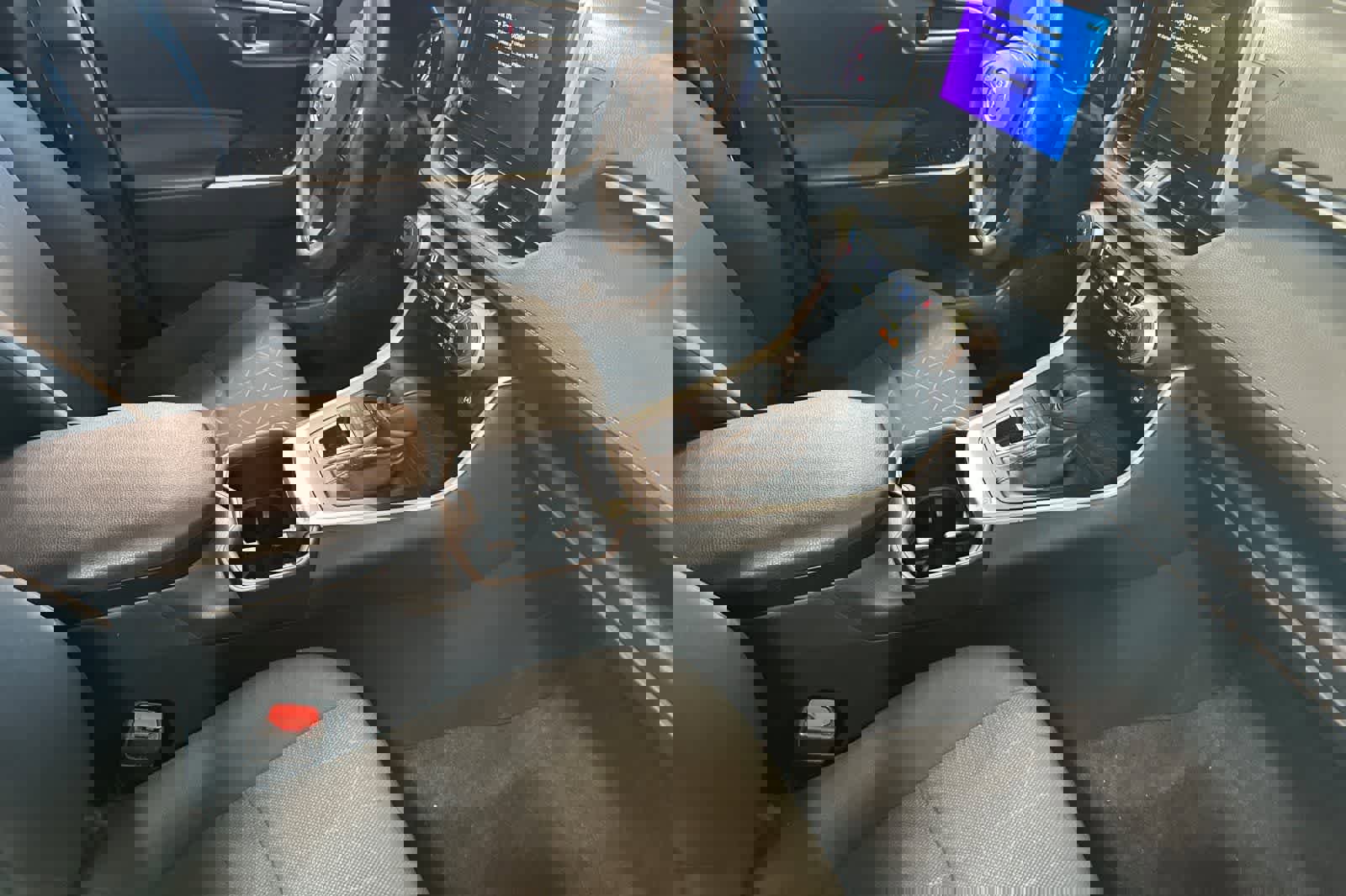 Used 2024 Toyota RAV4 XLE image 18