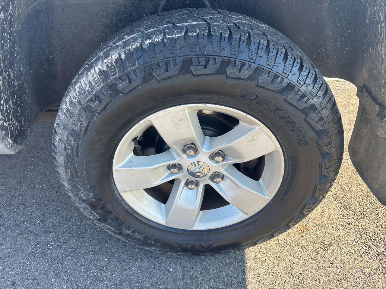 Used 2018 RAM 1500 ST w/ SXT Appearance Group image 29