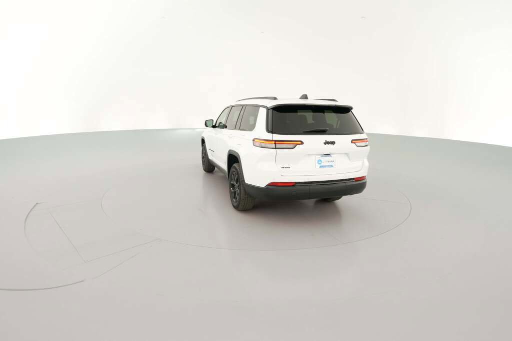 New 2025 Jeep Grand Cherokee L Laredo image 9