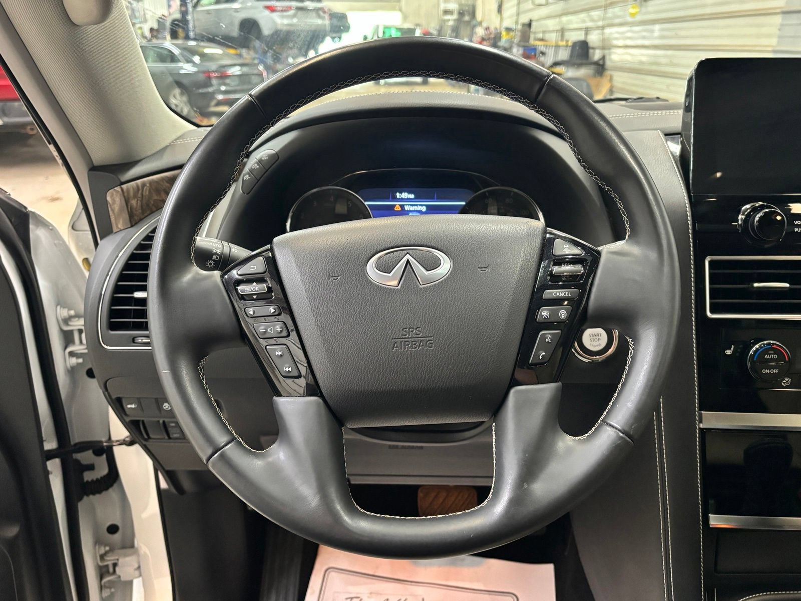 Used 2023 INFINITI QX80 Premium Select w/ Cargo Package AWD/4WD image 11