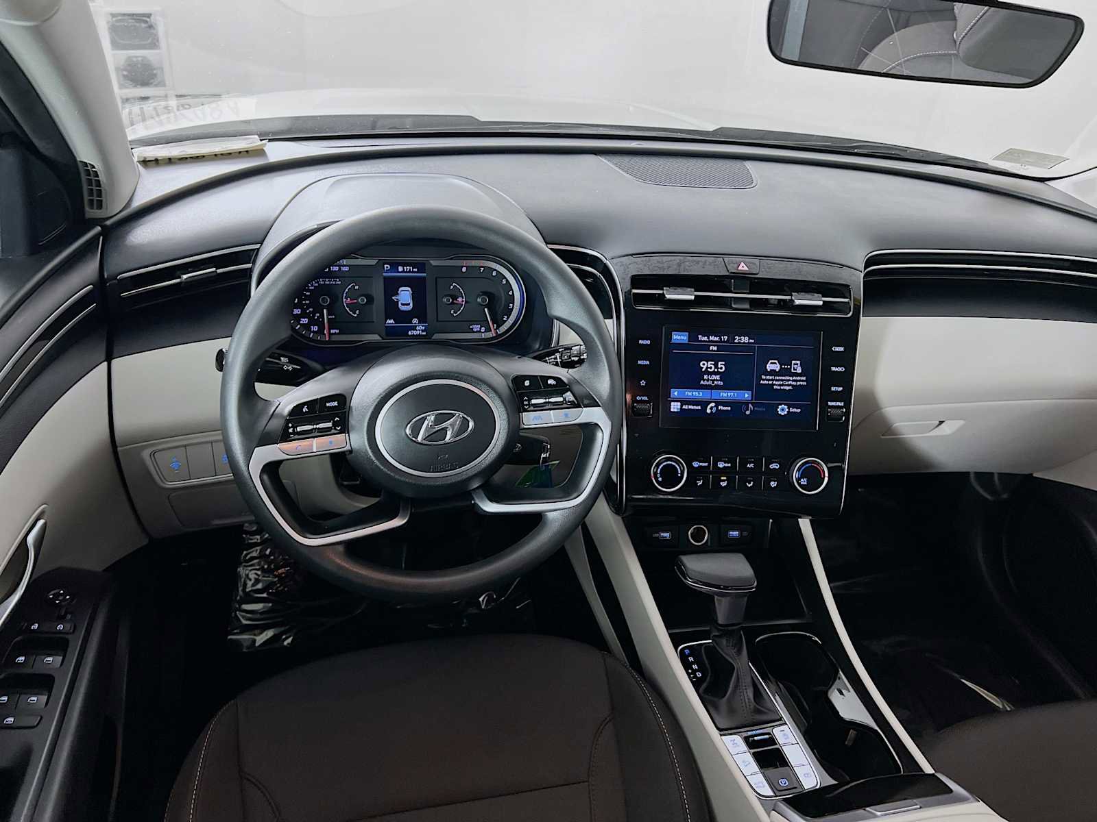 Certified 2023 Hyundai Tucson SE image 21