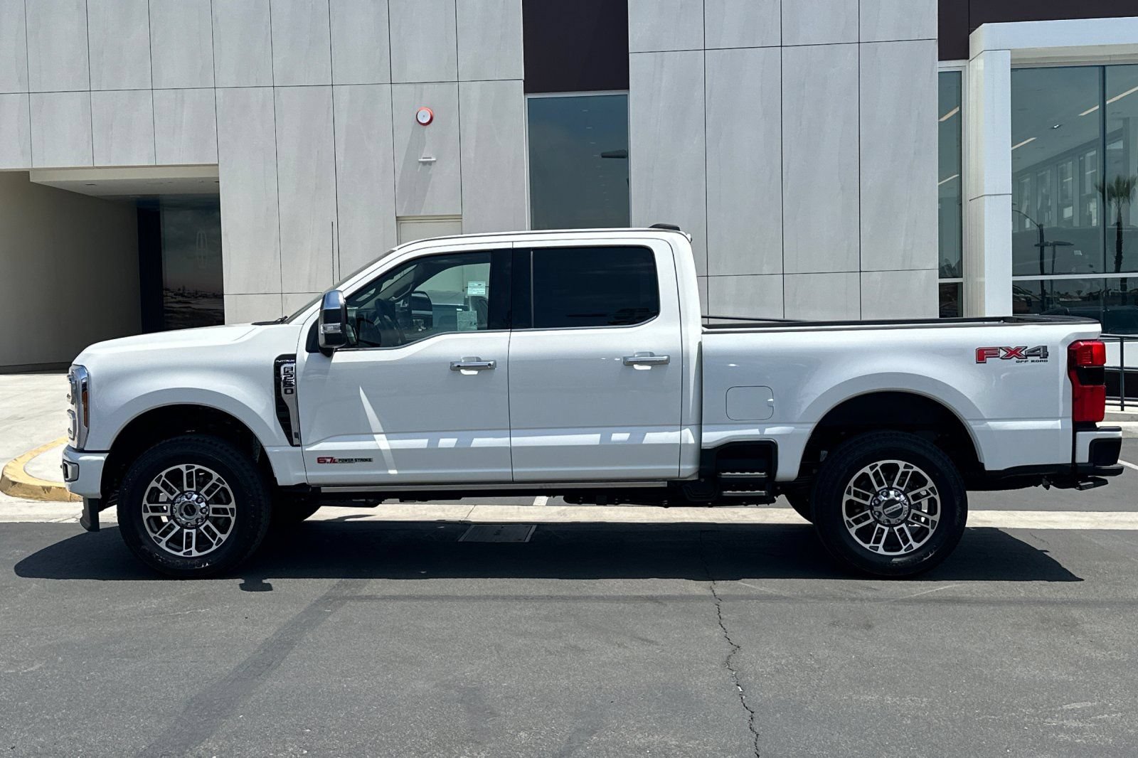 New 2026 Ford F250 Platinum w/ Platinum Plus Package AWD/4WD image 6