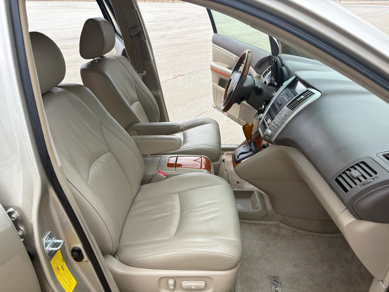 Used 2005 Lexus RX 330 image 40