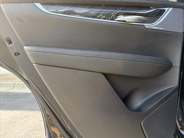 Certified 2024 Cadillac XT6 Premium Luxury FWD image 22