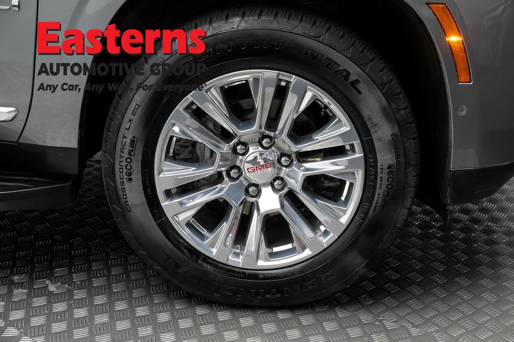 Used 2025 GMC Yukon Denali AWD/4WD image 36