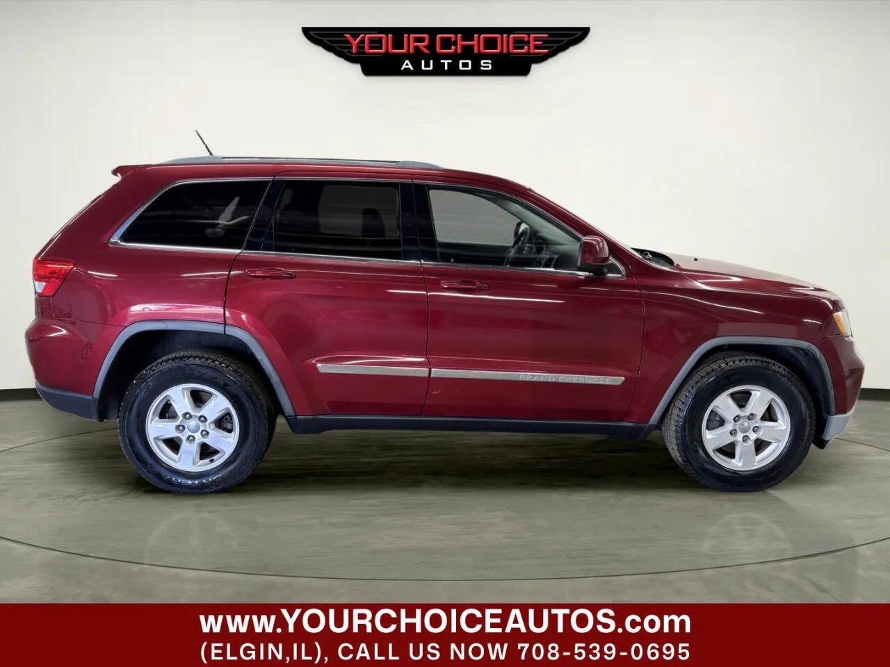 Used 2012 Jeep Grand Cherokee Laredo w/ Laredo E Group AWD/4WD image 8