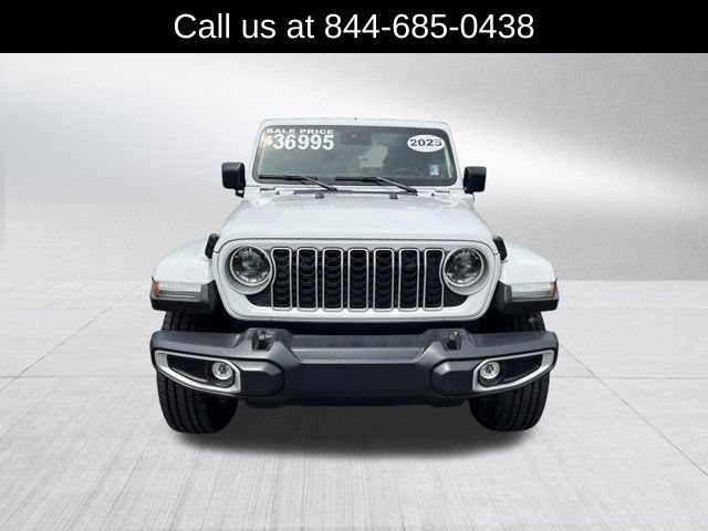 Certified 2025 Jeep Wrangler Unlimited Sahara w/ Safety Group AWD/4WD image 2