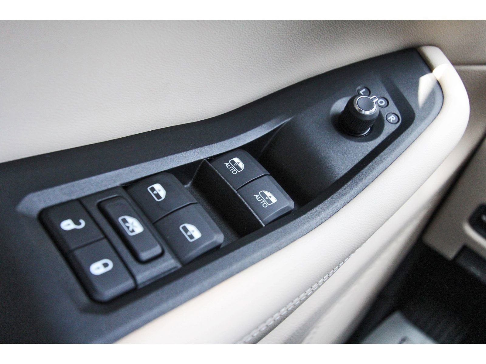 Used 2023 Jeep Grand Cherokee L Limited image 19