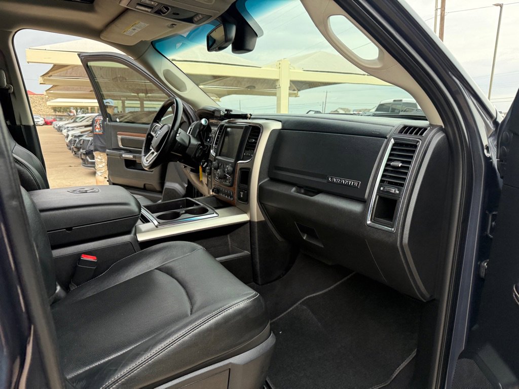 Used 2013 RAM 2500 Laramie w/ Convenience Group image 19