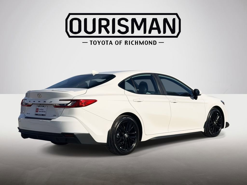 Used 2025 Toyota Camry SE image 21