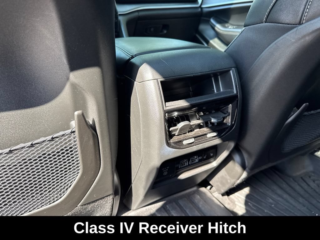 Used 2024 Jeep Grand Cherokee Limited w/ Black Appearance Package AWD/4WD image 27