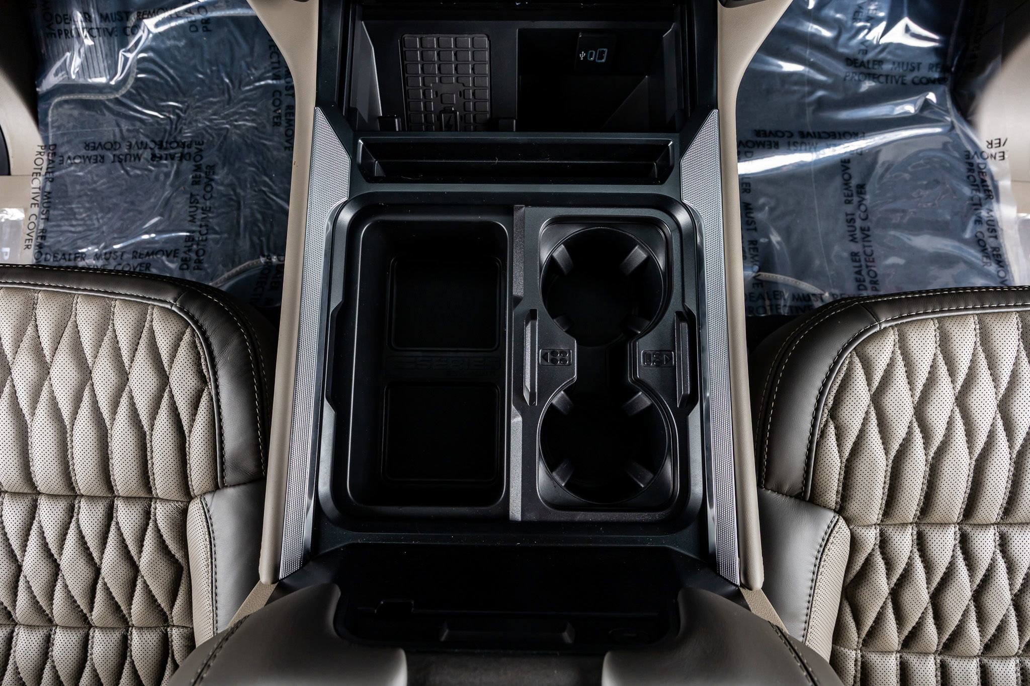 Used 2026 Ford F450 Platinum w/ Platinum Plus Package image 27