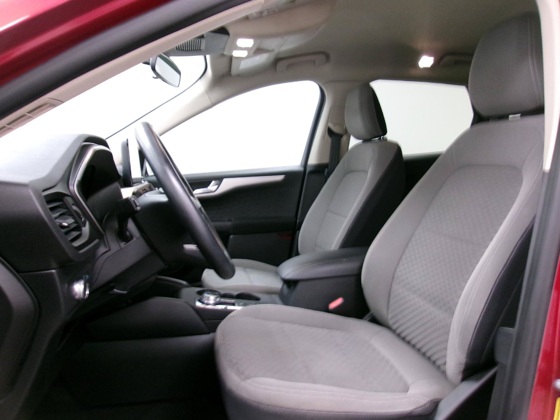 Used 2020 Ford Escape SE AWD/4WD image 10