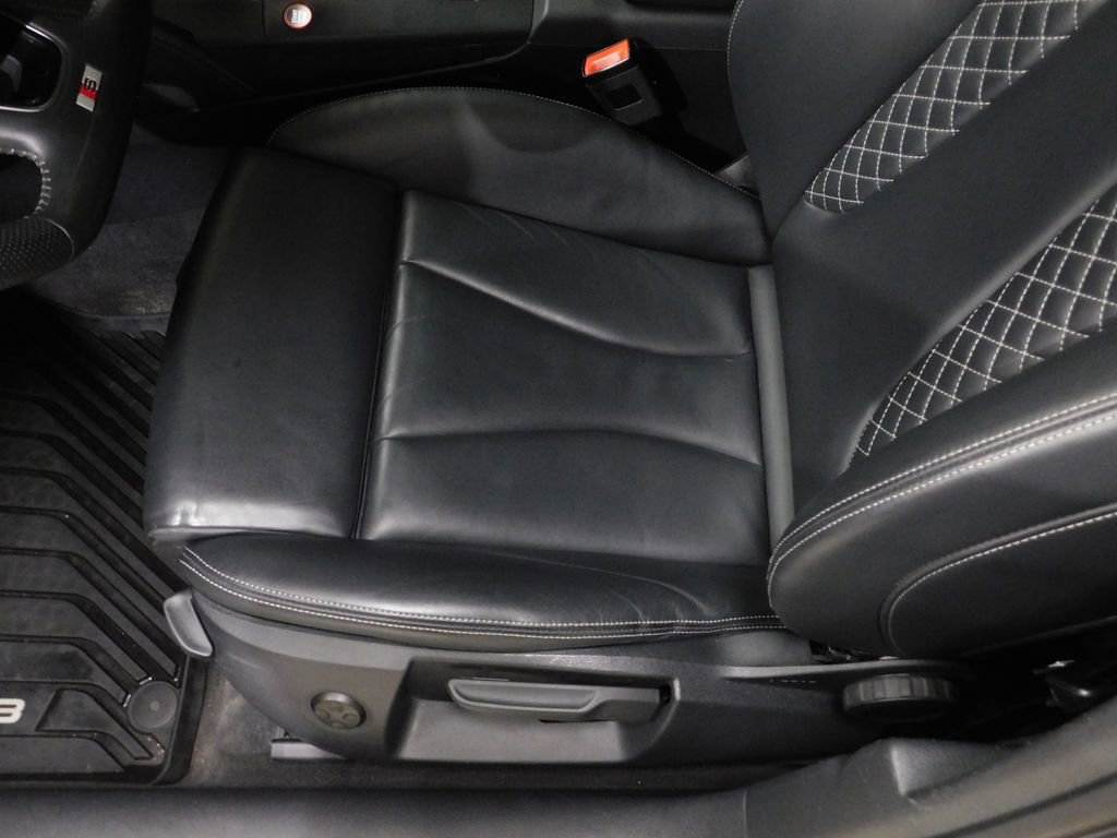 Used 2018 Audi S3 Prestige AWD/4WD image 35