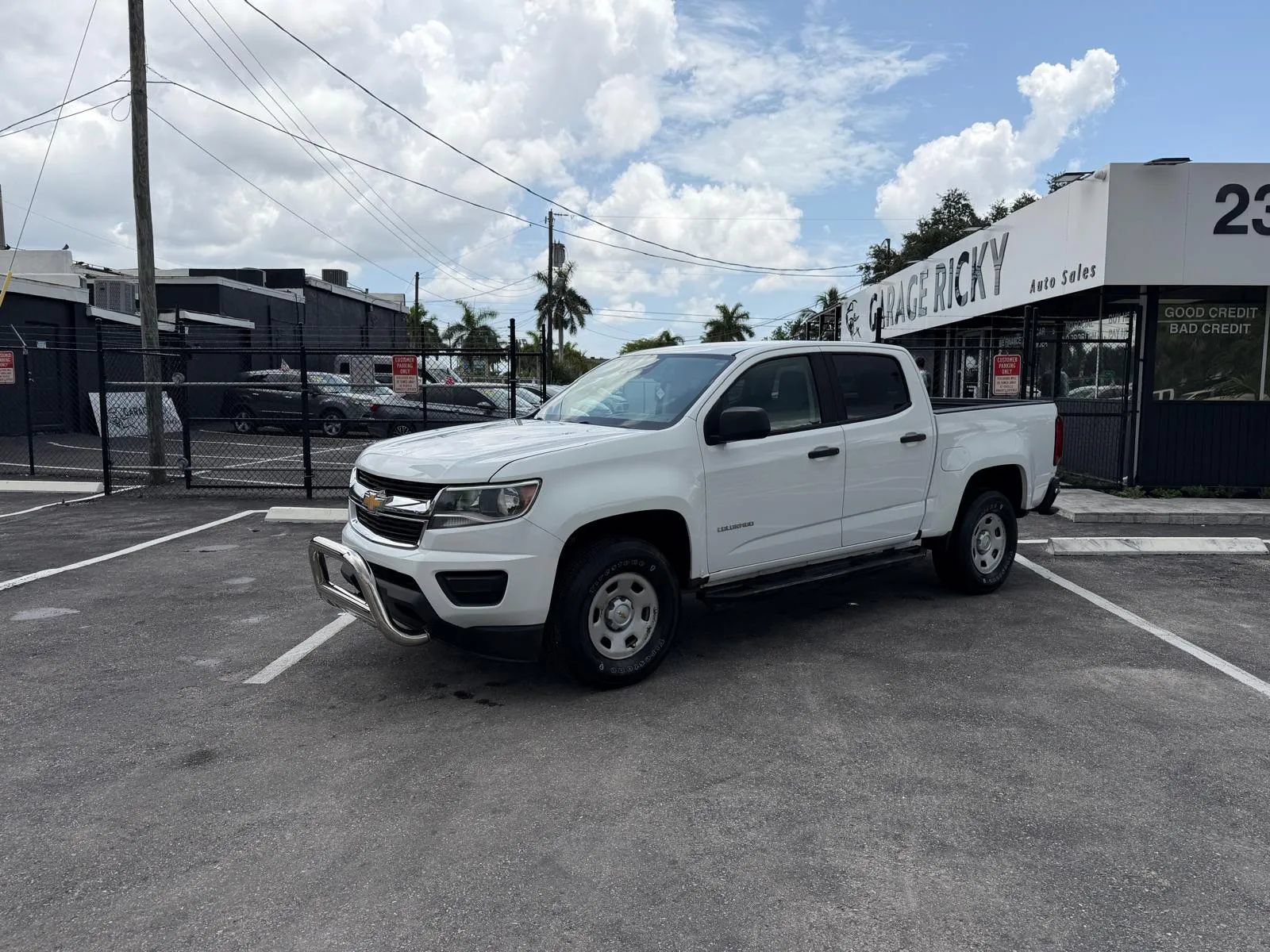 Used 2019 Chevrolet Colorado W/T w/ WT Convenience Package RWD image 1