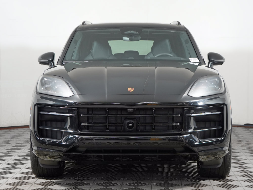 New 2026 Porsche Cayenne GTS AWD/4WD image 10