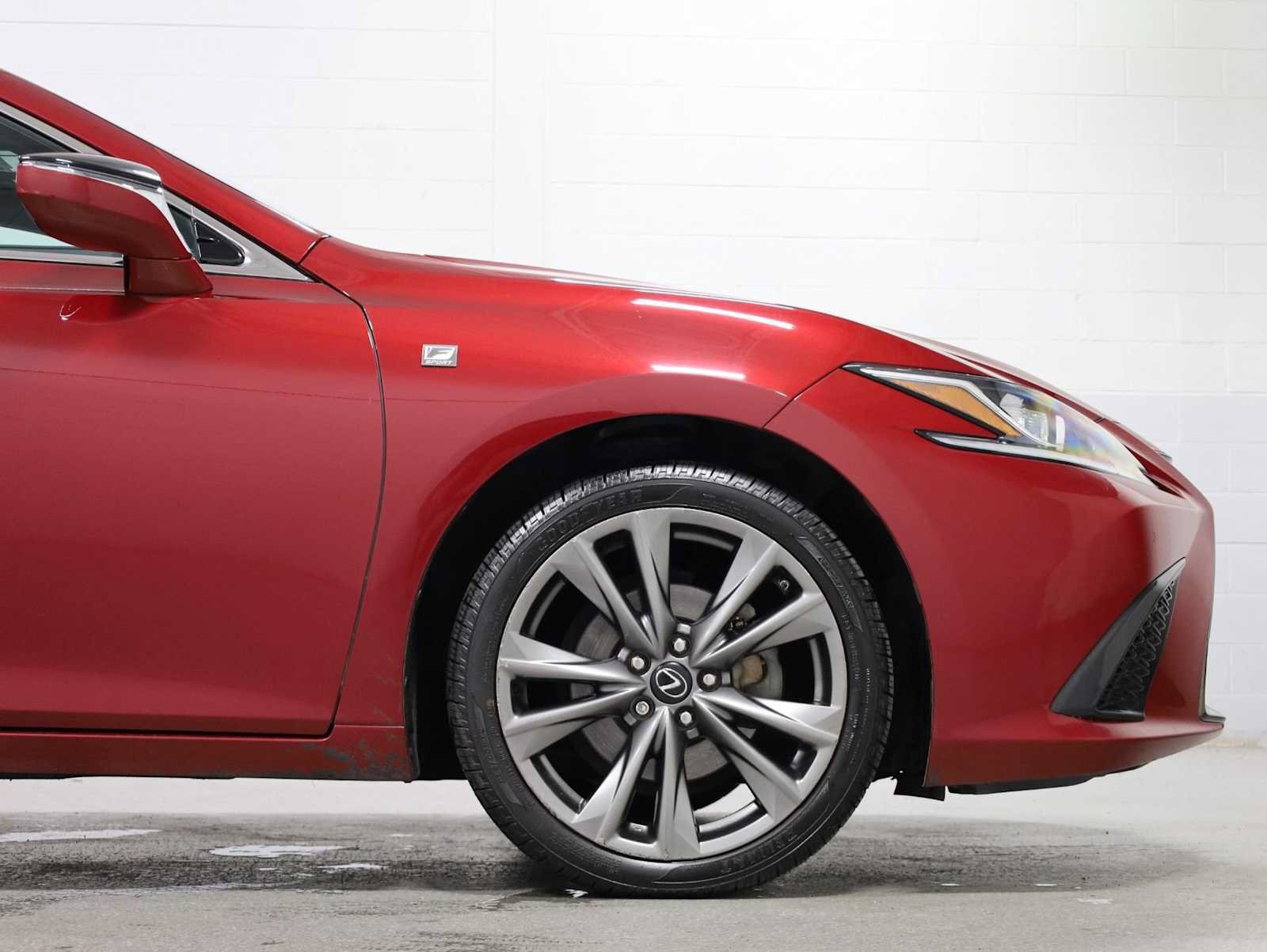 Used 2020 Lexus ES 350 F Sport w/ Accessory Package 2 FWD image 11