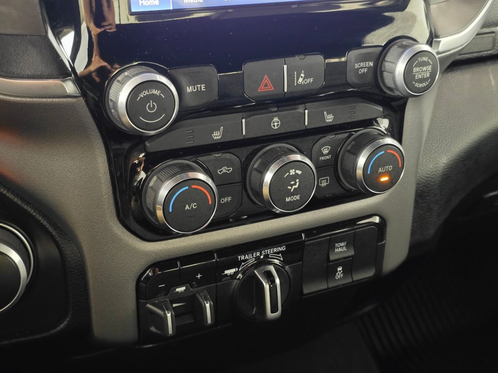 Used 2024 RAM 1500 Big Horn w/ Trailer Tow Group AWD/4WD image 19