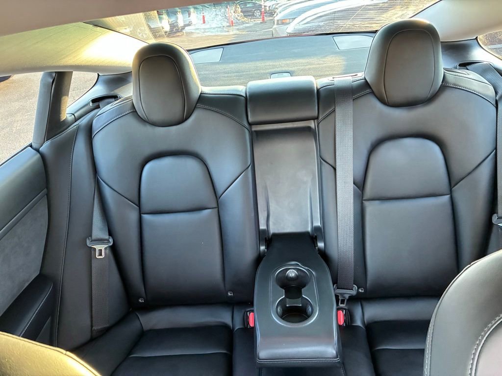 Used 2021 Tesla Model 3 Performance image 15