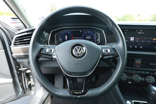 Used 2020 Volkswagen Jetta SEL Premium FWD image 11