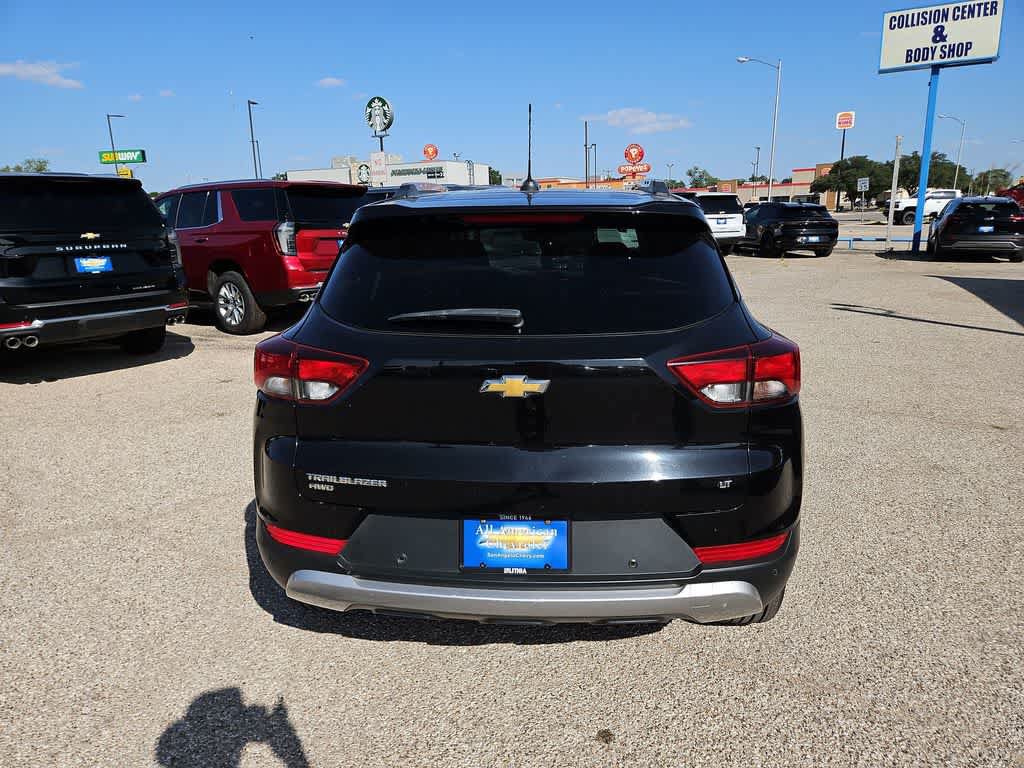 Used 2023 Chevrolet TrailBlazer LT w/ Convenience Package AWD/4WD image 7