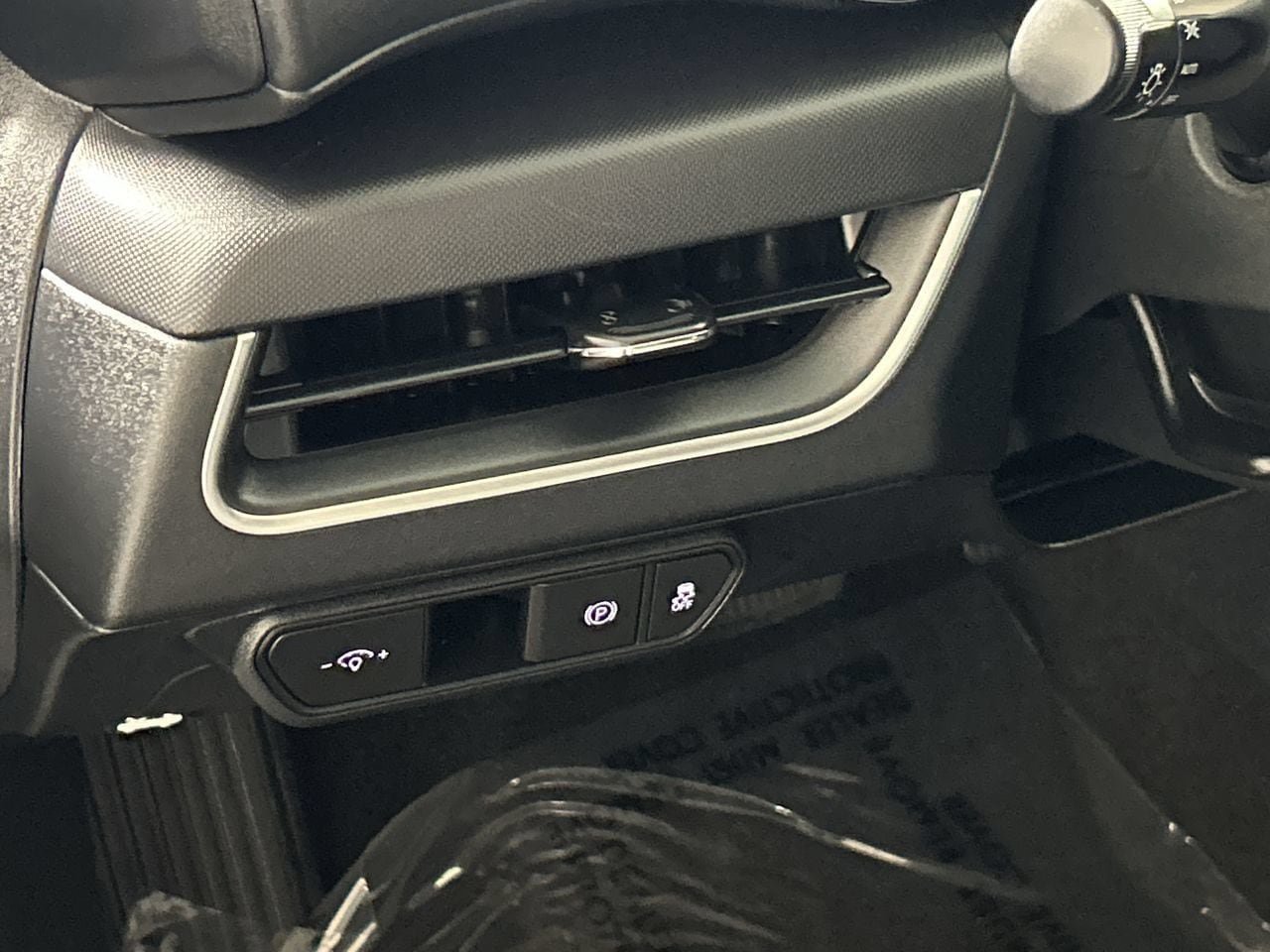 Used 2025 Kia K4 FWD image 12