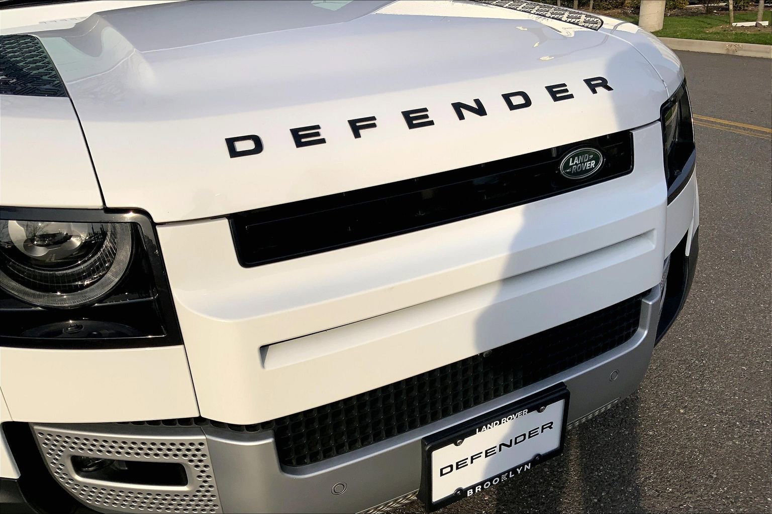 Used 2024 Land Rover Defender 130 S image 30