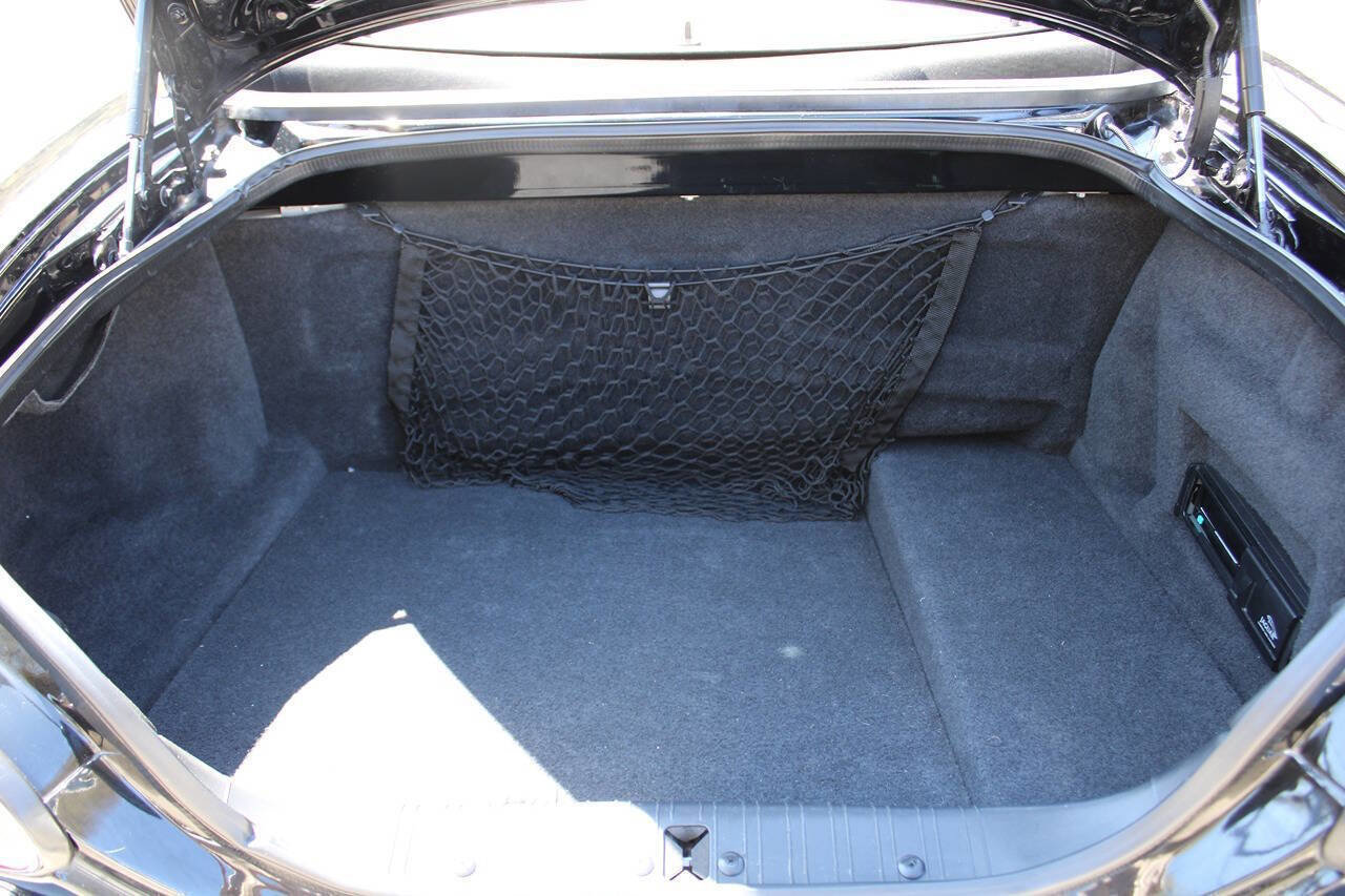 Used 2004 Jaguar XK8 Convertible image 29