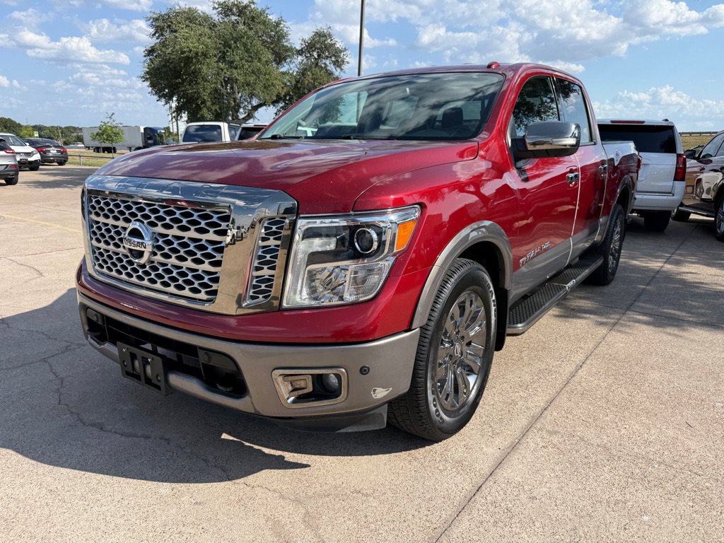 Used 2018 Nissan Titan Platinum Reserve w/ Platinum Utility Package AWD/4WD image 3