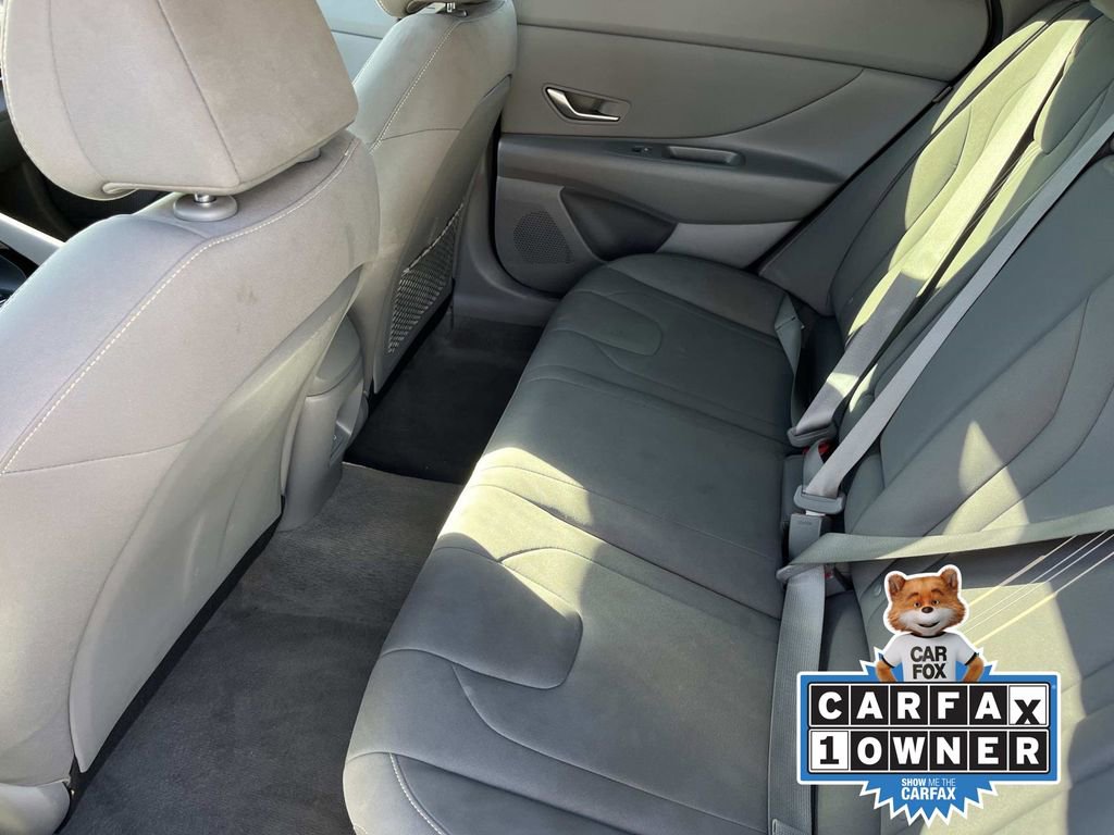 Used 2024 Hyundai Elantra SEL w/ Convenience Package image 18