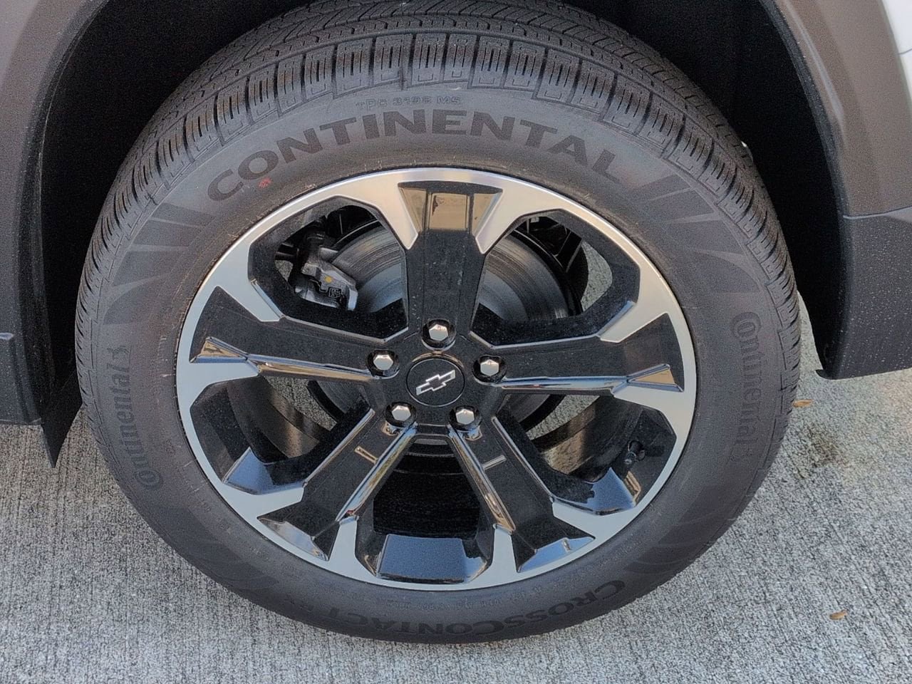New 2026 Chevrolet Equinox LT w/ Safety and Technology Package FWD image 26