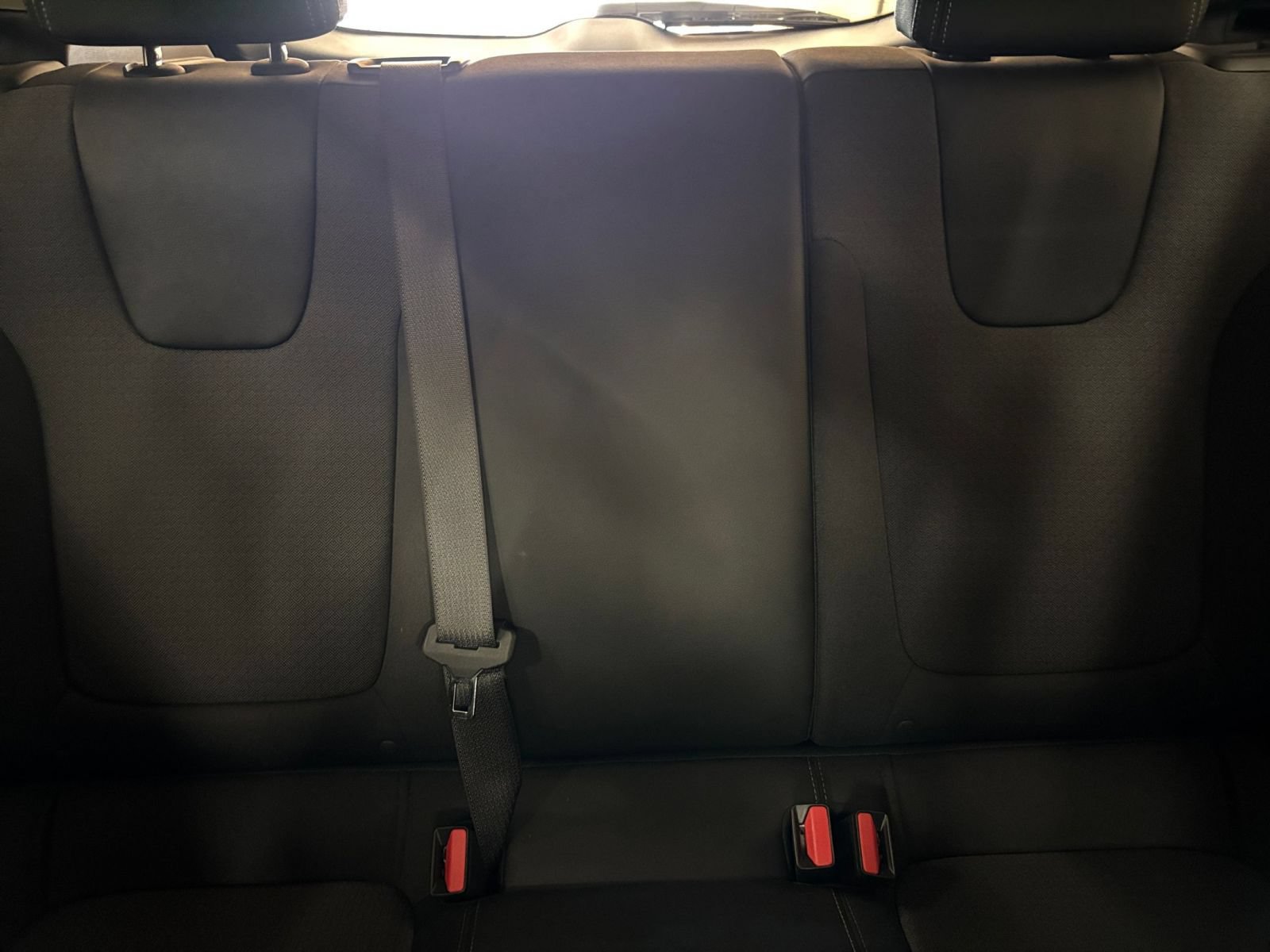 Used 2025 Buick Encore GX Preferred AWD/4WD image 36