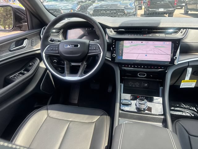 New 2026 Jeep Grand Cherokee Limited AWD/4WD image 11
