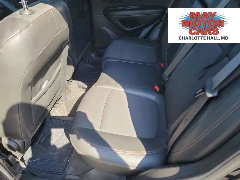 Used 2018 Chevrolet Trax LT w/ LT Convenience Package image 9