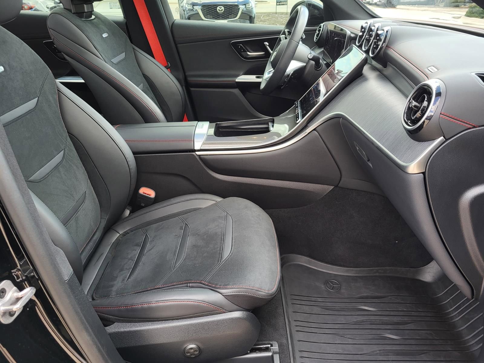 Used 2024 Mercedes-Benz GLC 43 AMG 4MATIC image 11