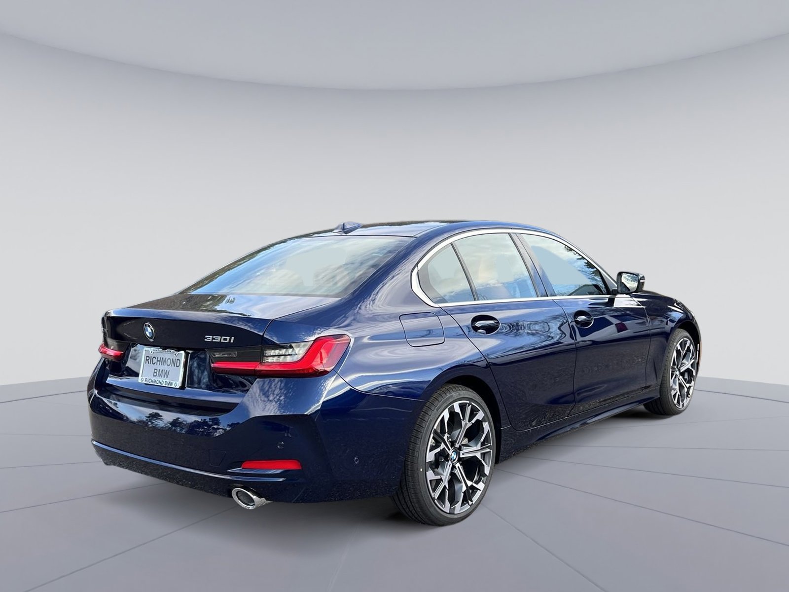 New 2026 BMW 330i xDrive Sedan w/ Premium Package image 5